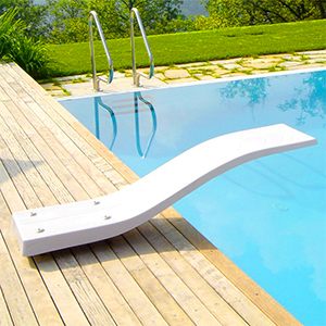 Trampolini e Scivoli per Piscina