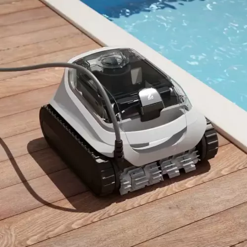 <b>Robot automatici</b>, la soluzione ideale per completare la pulizia della piscina senza perdere tempo, puliscono solo il fondo oppure fondo e pareti della tua vasca