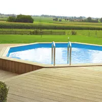 Pavimentazioni in legno da esterno soluzioni pratiche e convenienti ideali per camminare in pieno comfort e libertÃ  in giardino e a bordo piscina.