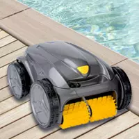 Robot automatici, la soluzione ideale per completare la pulizia della piscina senza perdere tempo, puliscono solo il fondo oppure fondo e pareti della tua vasca.