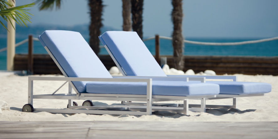 Lettino da giardino HOLIDAY in alluminio, con cuscino