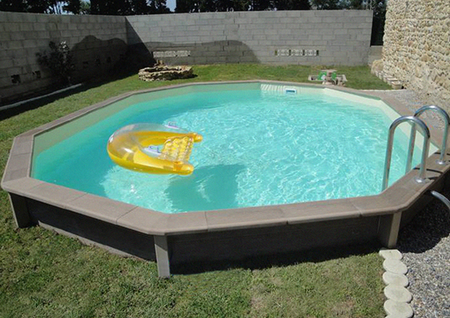 Piscina fuori terra decagonale Naturalis Piscina fuori terra decagonale Naturalis