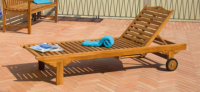 Lettino prendisole in legno di teak CARLOFORTE