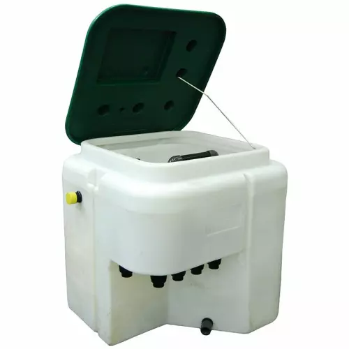 Locale tecnico EASY 1 TOP con filtro AQUARIUS da 14 m³/h