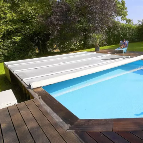 Copertura di Sicurezza a barre BWT 580 gr/m² per piscine in legno