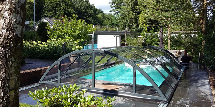 Copertura telescopica per piscina KLASIK BOX by ALBIXON Copertura telescopica per piscina KLASIK BOX by ALBIXON