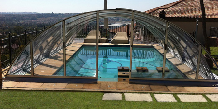 Copertura telescopica per piscina KLASIK BOX by ALBIXON Copertura telescopica per piscina KLASIK BOX by ALBIXON