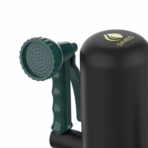 Fontana da giardino AQUA PRO in polietilene, con rubinetto e multigetto 8 funzioni : Colore NERO