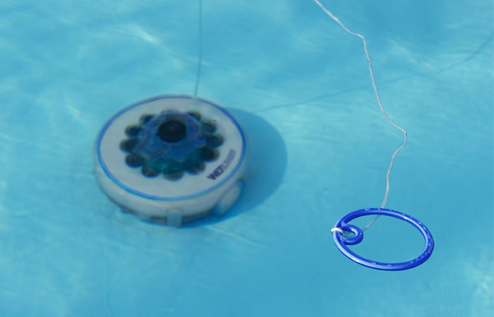 Robot pulitore automatico a batteria WET RUNNER by GRE