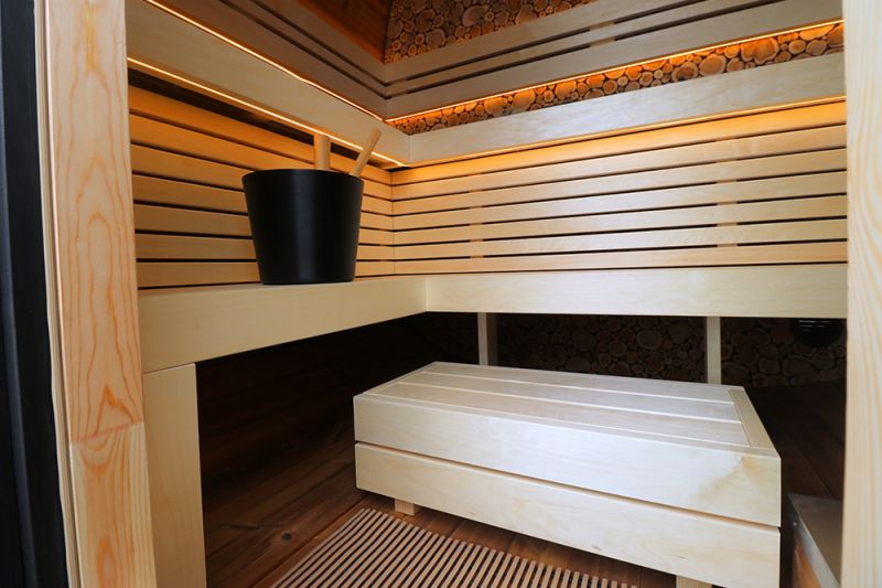 Sauna finlandese da esterno ROUND CUBE MINI 4 posti