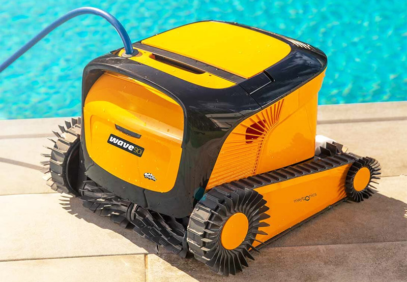 Robot piscina Dolphin WAVE 90i by Maytronics