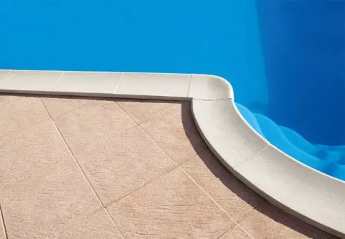 Bordo piscina sagomato BIANCO liscio